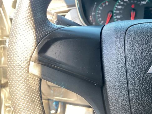 Used 2017 Chevrolet Trax LS FWD image 23