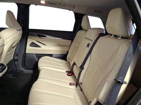 Certified 2025 INFINITI QX60 Luxe w/ Cargo Package image 10