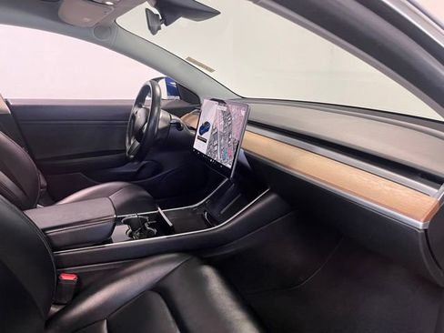 Used 2019 Tesla Model 3 Long Range image 10