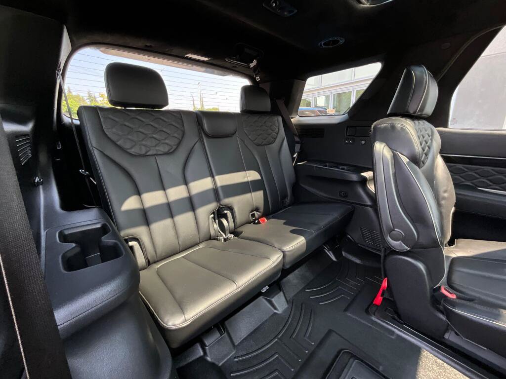 Used 2022 Hyundai Palisade Calligraphy w/ Cargo Package AWD/4WD image 15