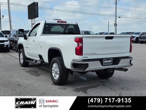Used 2022 Chevrolet Silverado 2500 LT w/ Convenience Package AWD/4WD image 5