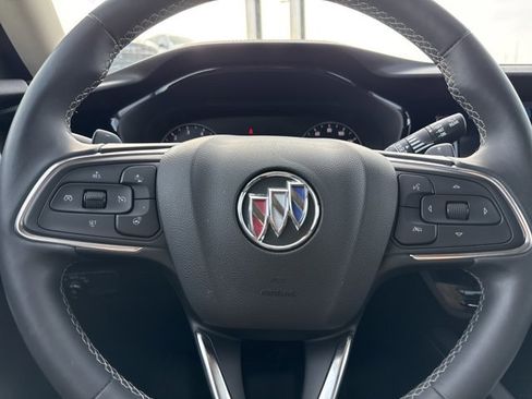 Used 2022 Buick Envision Preferred image 22