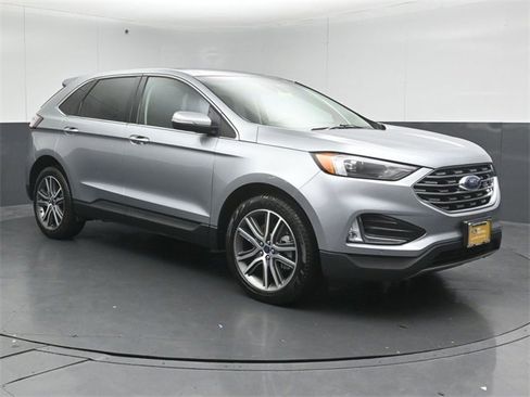 Certified 2022 Ford Edge Titanium w/ Class II Trailer Tow Package image 1
