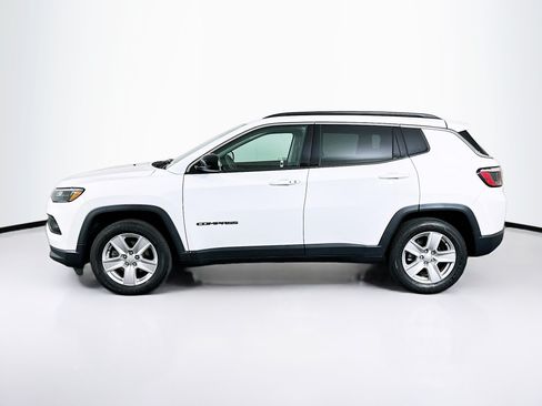 Used 2022 Jeep Compass Latitude FWD image 4