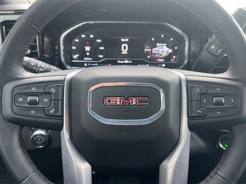 Used 2025 GMC Sierra 1500 Elevation image 30