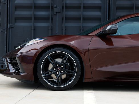 Used 2023 Chevrolet Corvette Stingray Coupe w/ 1LT RWD image 28