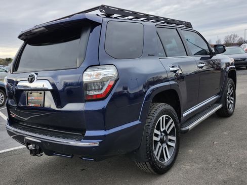 Used 2018 Toyota 4Runner Limited image 19