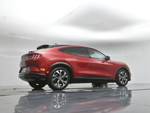 Certified 2022 Ford Mustang Mach-E Premium RWD image 50