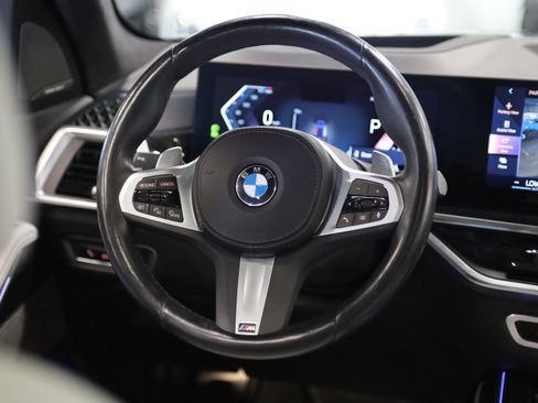 Used 2024 BMW X7 xDrive40i w/ M Sport Package AWD/4WD image 25