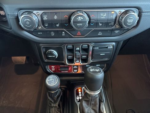 New 2026 Jeep Wrangler Unlimited Rubicon image 19