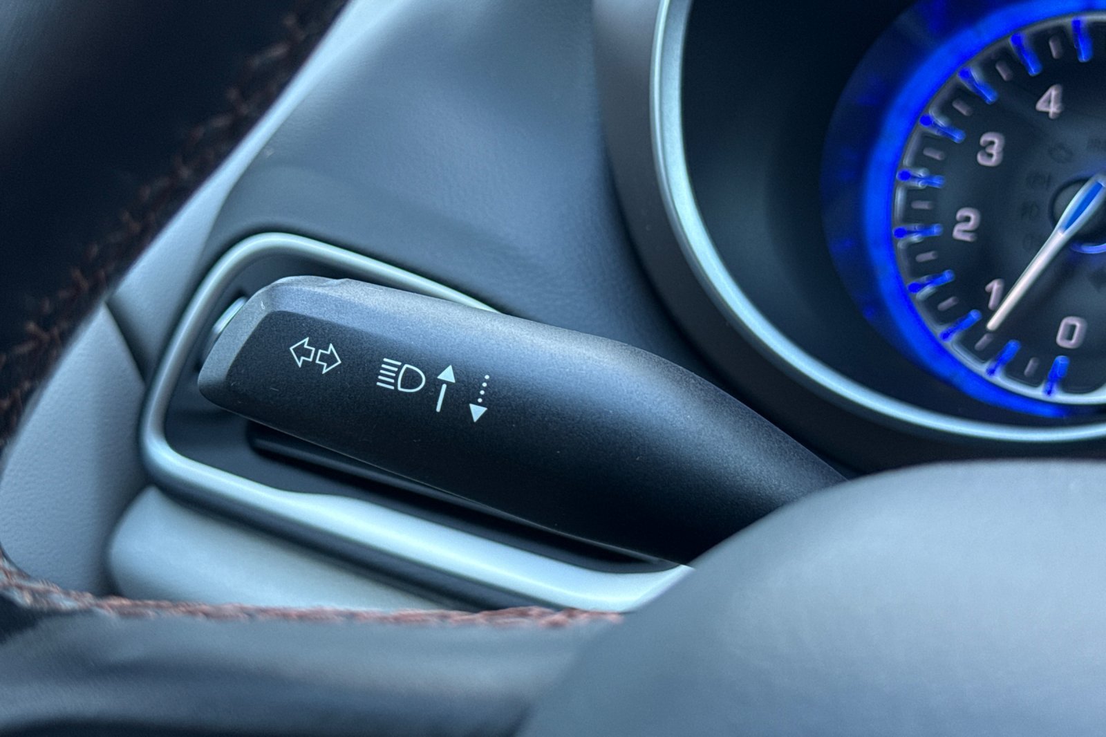 Used 2019 Chrysler Pacifica Touring Plus w/ Advanced Safetytec Group FWD image 38