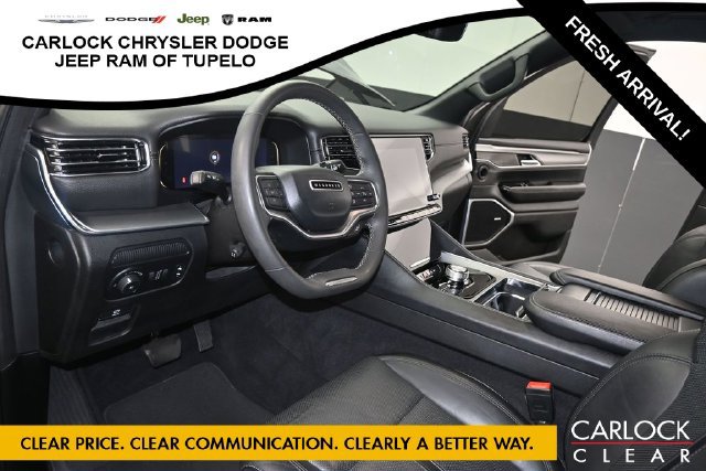 Used 2023 Jeep Wagoneer Series II AWD/4WD image 13