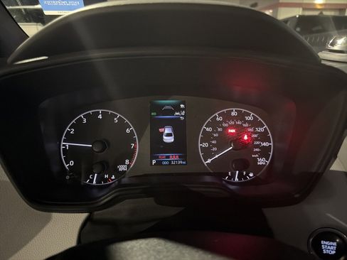 Used 2023 Toyota Corolla SE image 5