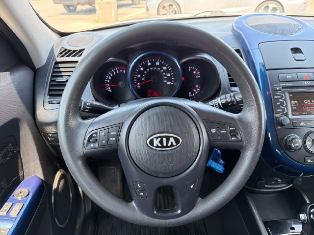 Used 2012 Kia Soul + w/ Audio Pkg FWD image 10
