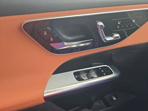 Certified 2026 Mercedes-Benz GLC 300 image 21