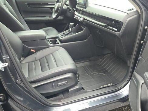 Used 2025 Honda CR-V EX-L image 9