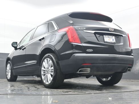 Used 2019 Cadillac XT5 Premium Luxury image 28