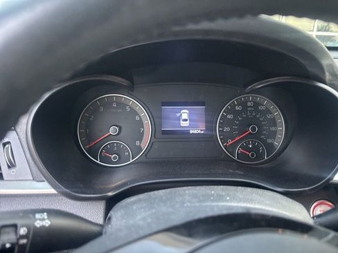 Used 2019 Kia Optima S image 3