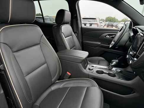 Used 2023 Chevrolet Traverse Premier w/ Redline Edition FWD image 24