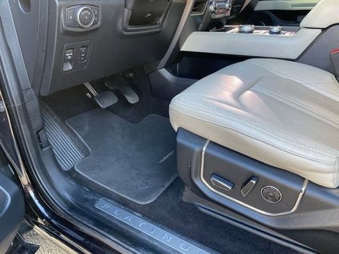 Used 2020 Ford Expedition Platinum image 26