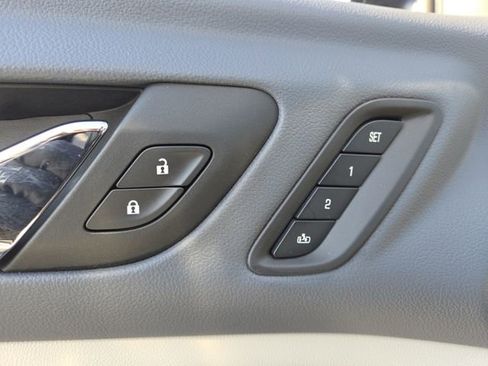 Certified 2023 GMC Acadia Denali w/ Denali Ultimate Package image 12