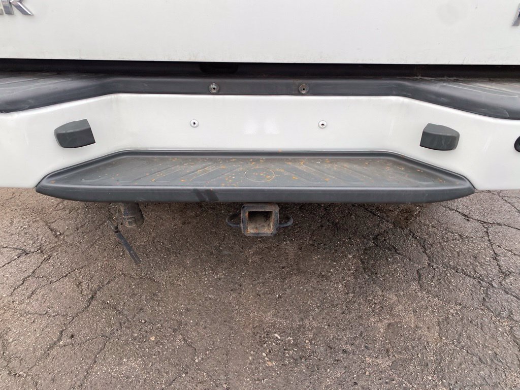 Used 2013 Nissan Frontier PRO-4X AWD/4WD image 4