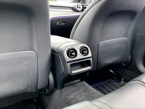 Used 2022 Mercedes-Benz C 300 Sedan w/ Exclusive Trim Package image 34