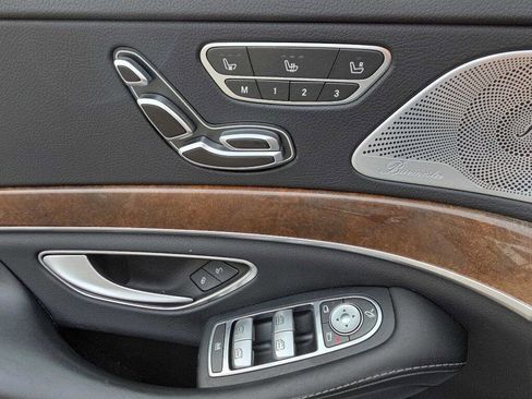 Used 2016 Mercedes-Benz S 550 S 550 4MATIC AWD 4dr Sedan image 18