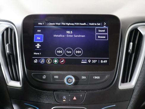 Used 2024 Chevrolet Malibu LT image 40