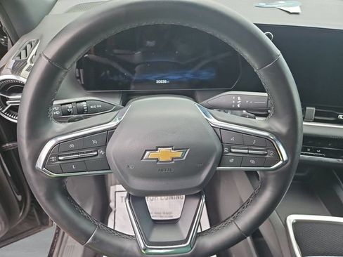 Certified 2025 Chevrolet Equinox LT FWD image 14