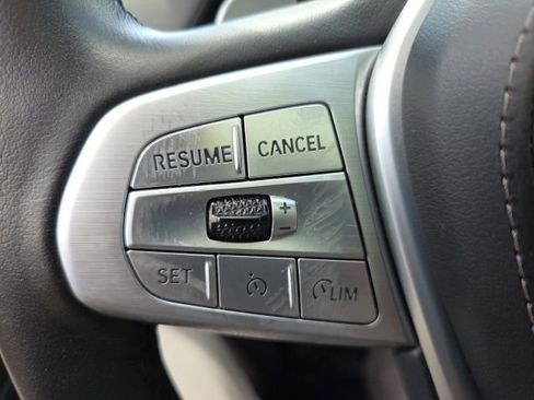 Used 2022 BMW X7 xDrive40i w/ Premium Package image 36