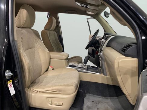 Used 2011 Toyota 4Runner SR5 image 11