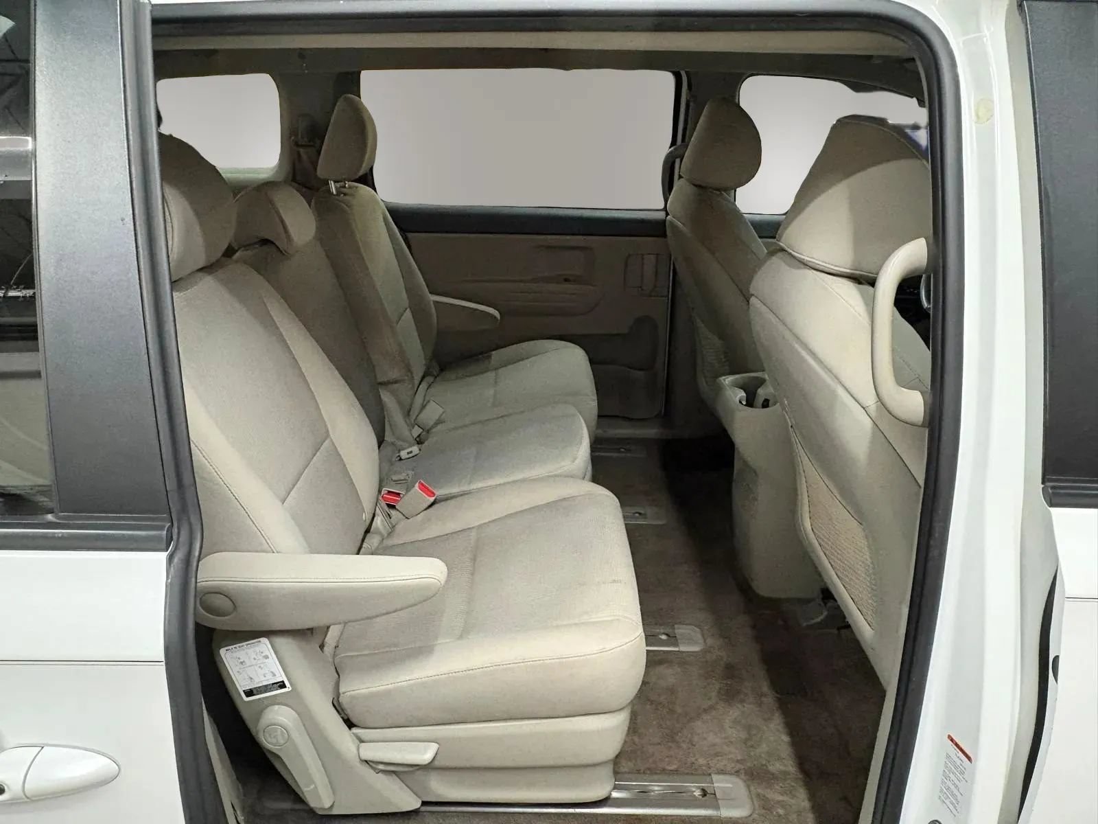 Used 2020 Kia Sedona LX FWD image 18