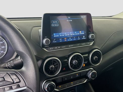 Used 2024 Nissan Sentra SV image 18