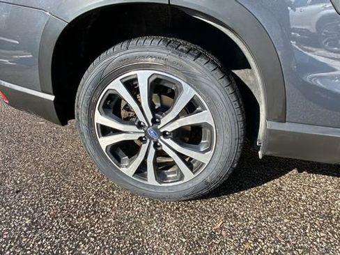 Used 2023 Subaru Forester Limited AWD/4WD image 11