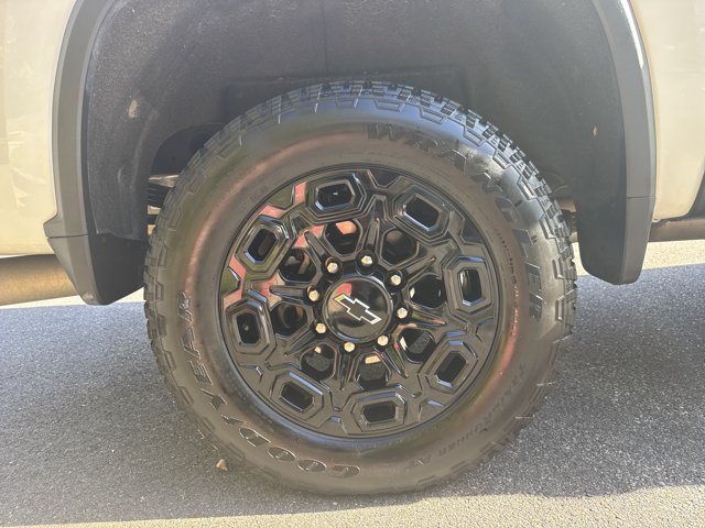 Used 2022 Chevrolet Silverado 2500 LTZ w/ LTZ Plus Package AWD/4WD image 19