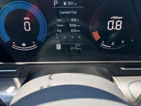 Used 2025 Hyundai Kona SEL FWD image 9