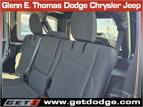 Certified 2024 Jeep Wrangler Unlimited AWD/4WD image 26