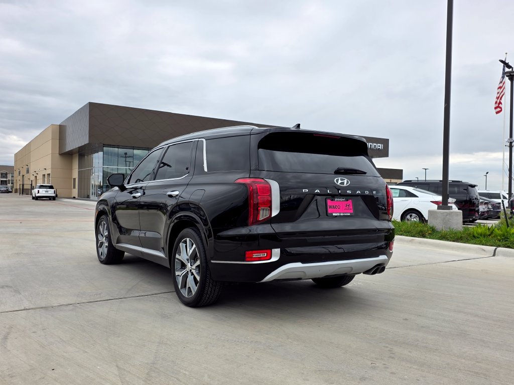 Used 2021 Hyundai Palisade Limited FWD image 11