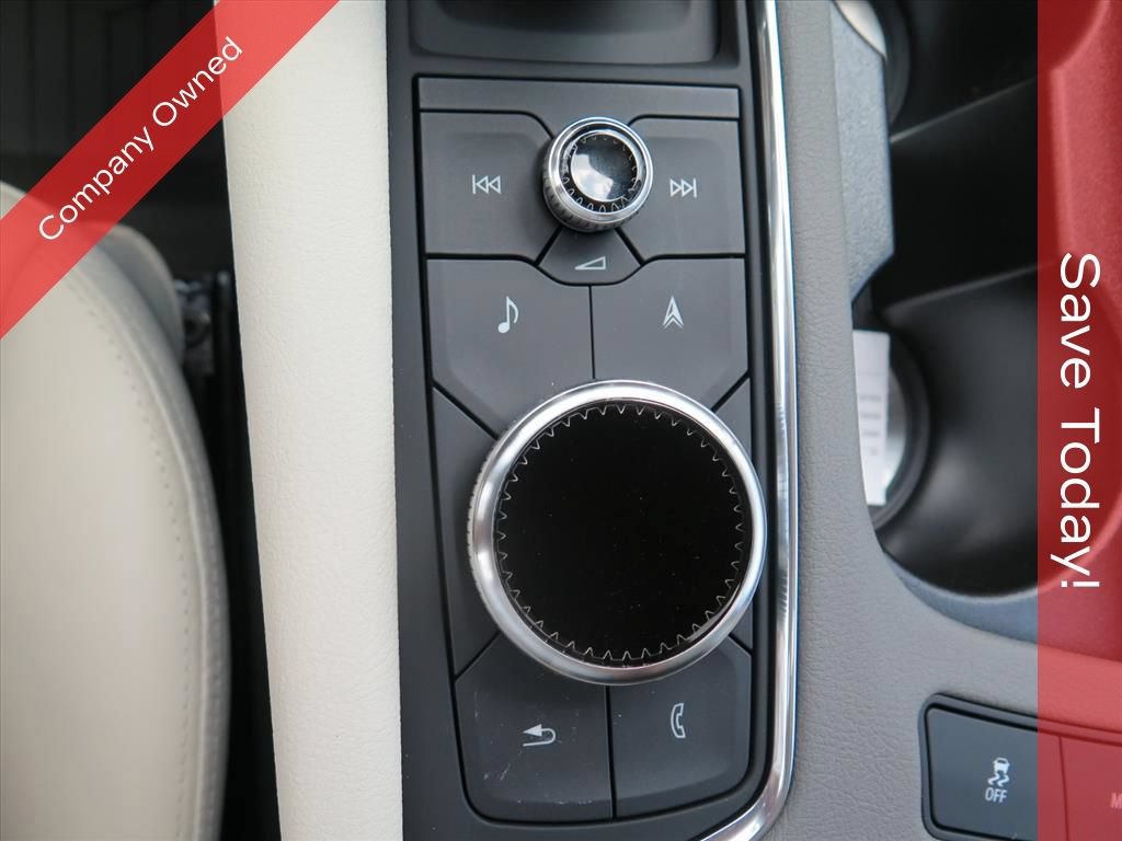 New 2026 Cadillac XT5 Premium Luxury w/ Driver Assist Package FWD image 16