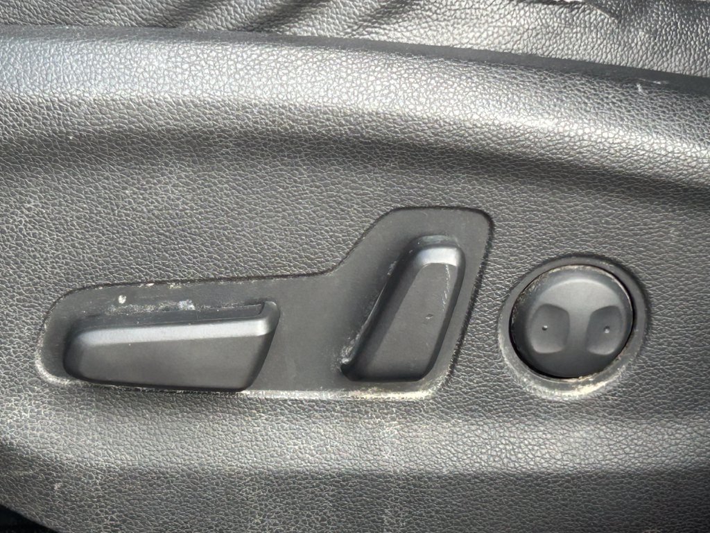 Used 2016 Hyundai Tucson Limited w/ Option Group 03 FWD image 27