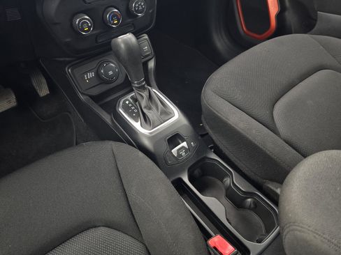 Used 2020 Jeep Renegade Sport AWD/4WD image 17