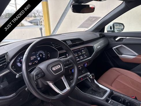 Used 2023 Audi Q3 2.0T Premium w/ Convenience Package image 11