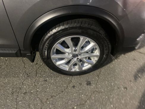 Used 2021 Nissan Rogue Sport S image 9