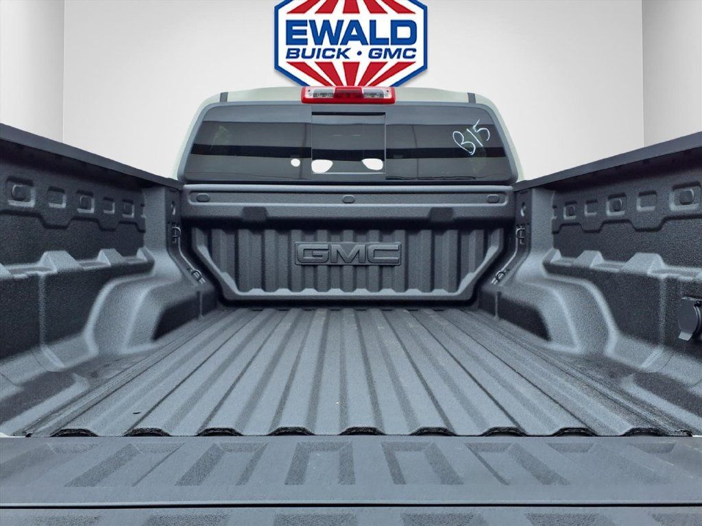 New 2026 GMC Canyon Denali AWD/4WD image 8