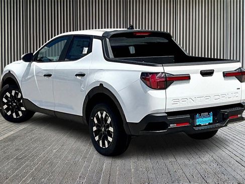 New 2025 Hyundai Santa Cruz SE image 3