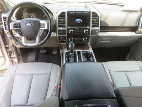 Used 2020 Ford F150 Lariat w/ Equipment Group 502A Luxury AWD/4WD image 13