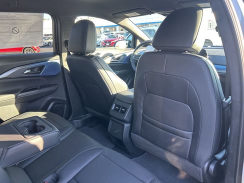 New 2026 Chevrolet Equinox EV LT w/ LPO, Blackout Package FWD image 44