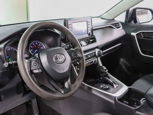 Used 2022 Toyota RAV4 LE AWD/4WD image 22
