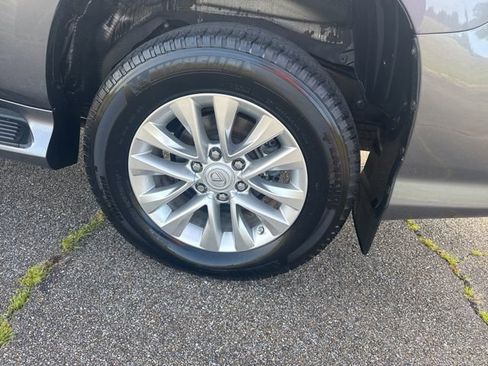 Used 2018 Lexus GX 460 Premium w/ Premium Package AWD/4WD image 11